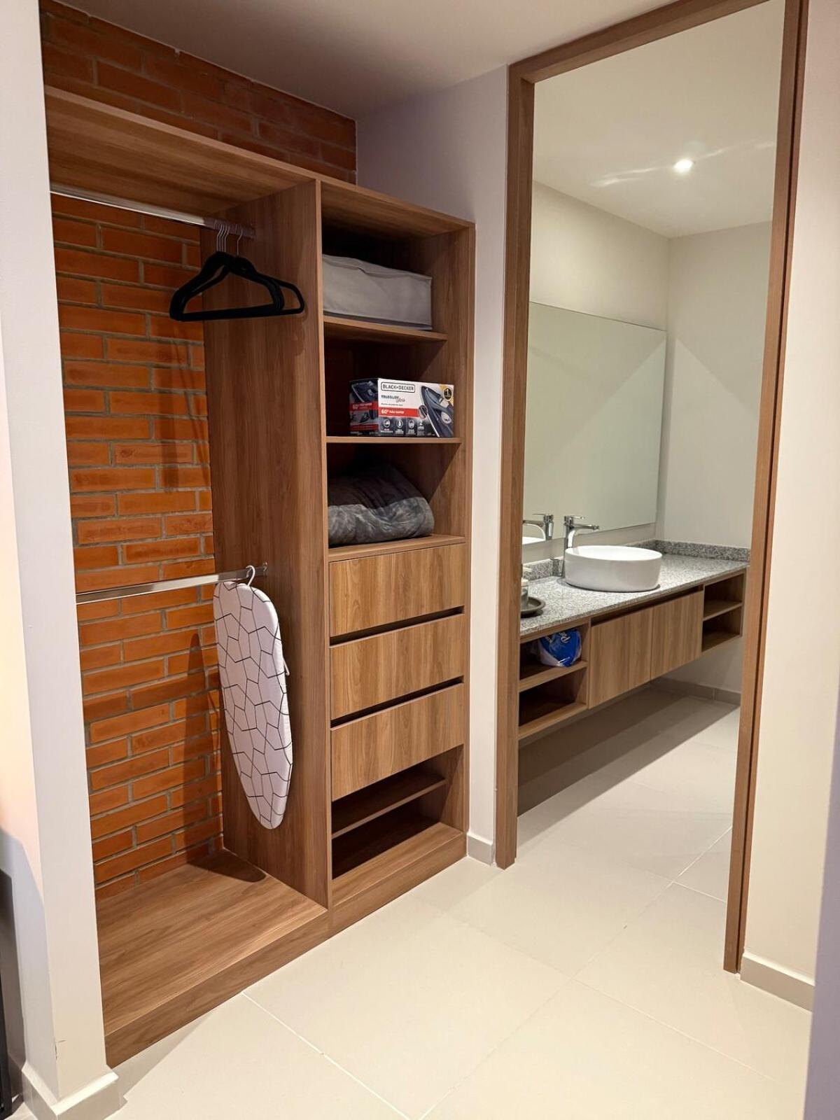 Stylish New Loft In Financial Zone And Downtown Apartamento