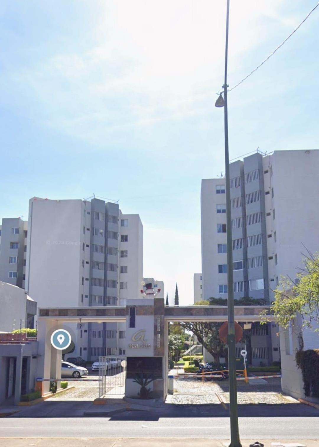 Departamento En Condominio Acacias, Al Lado De El Hard Rock * Guadalajara