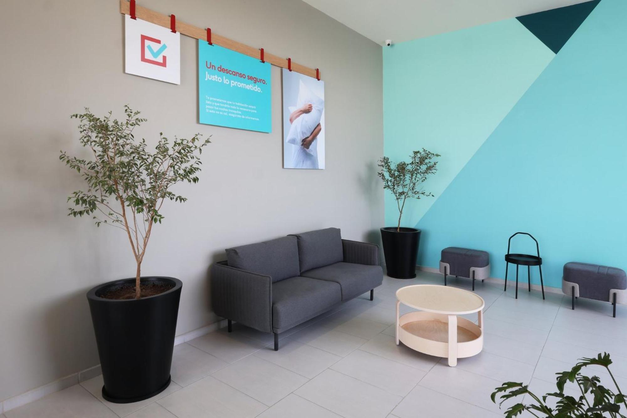Avid Aeropuerto Norte Hotel