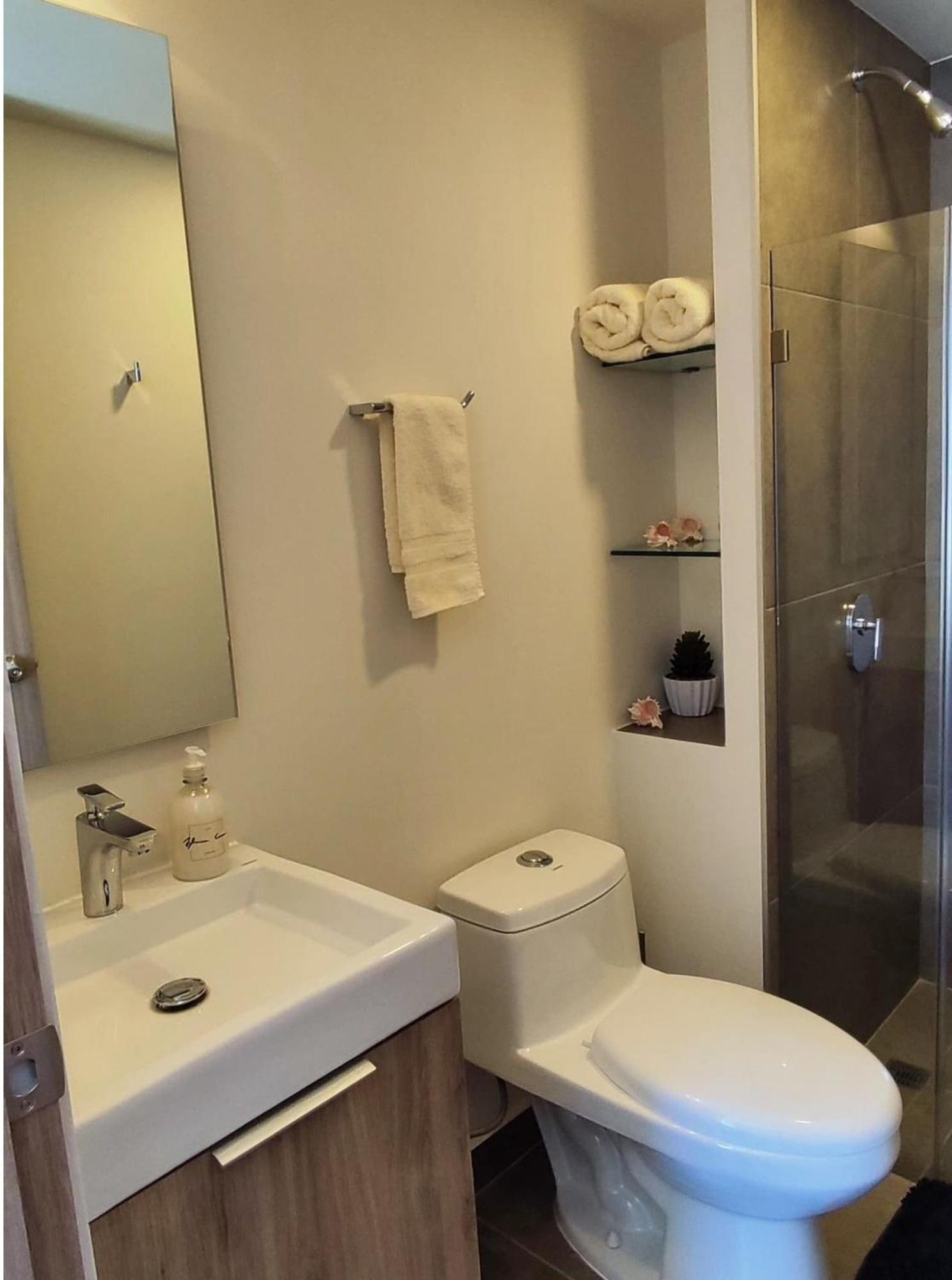 Elegante Con Balcon | Art Park Gdl Apartamento