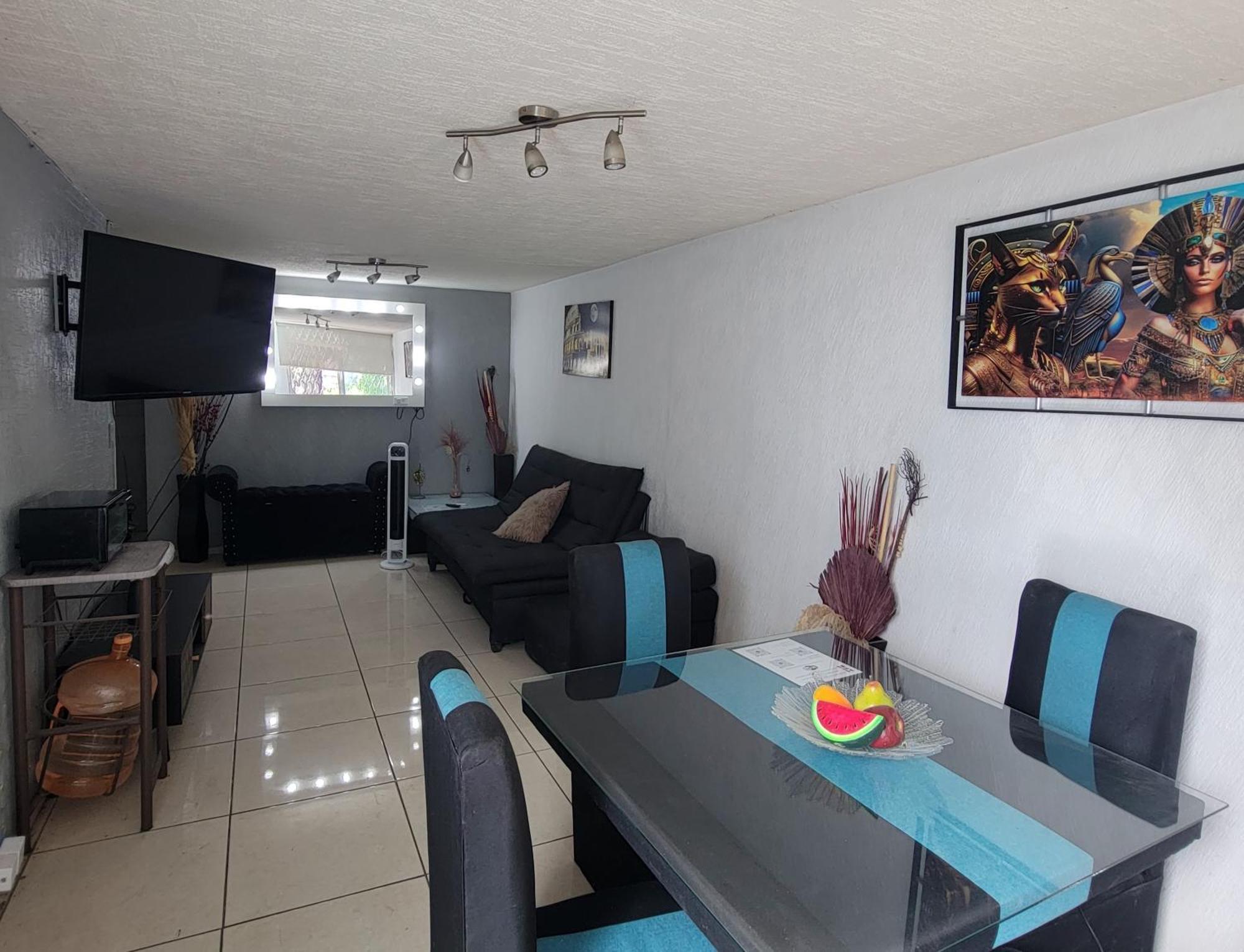 Aguilas House 3 *