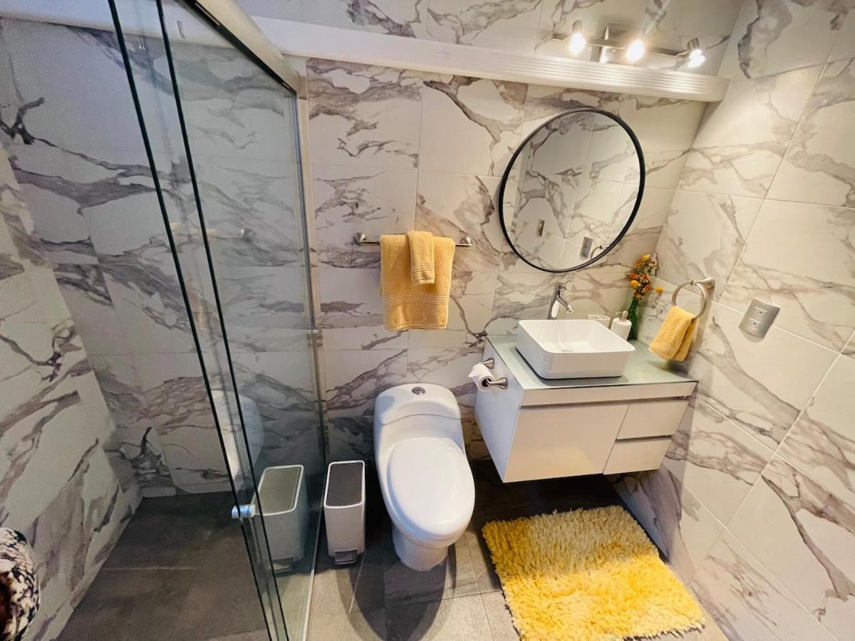 Modern 2bd And 2ba Close To Financial District *