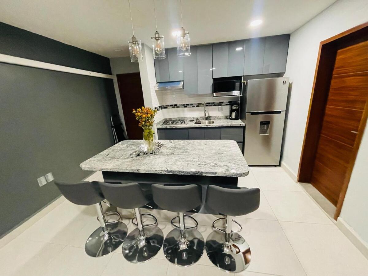Modern 2bd And 2ba Close To Financial District *