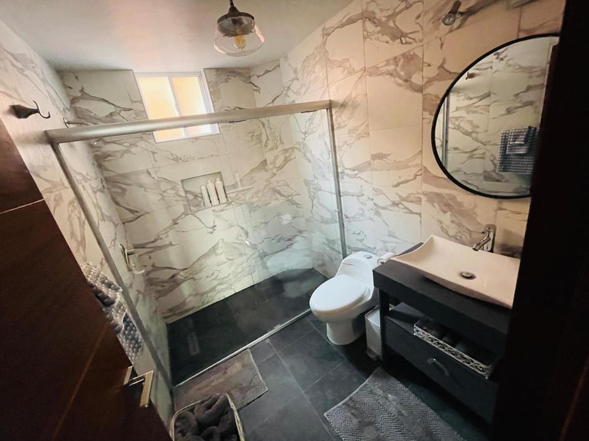 Modern 2bd And 2ba Close To Financial District