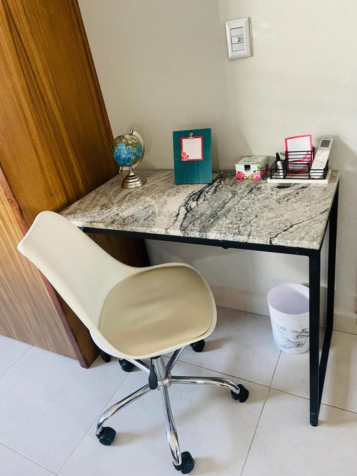 Modern 2bd And 2ba Close To Financial District