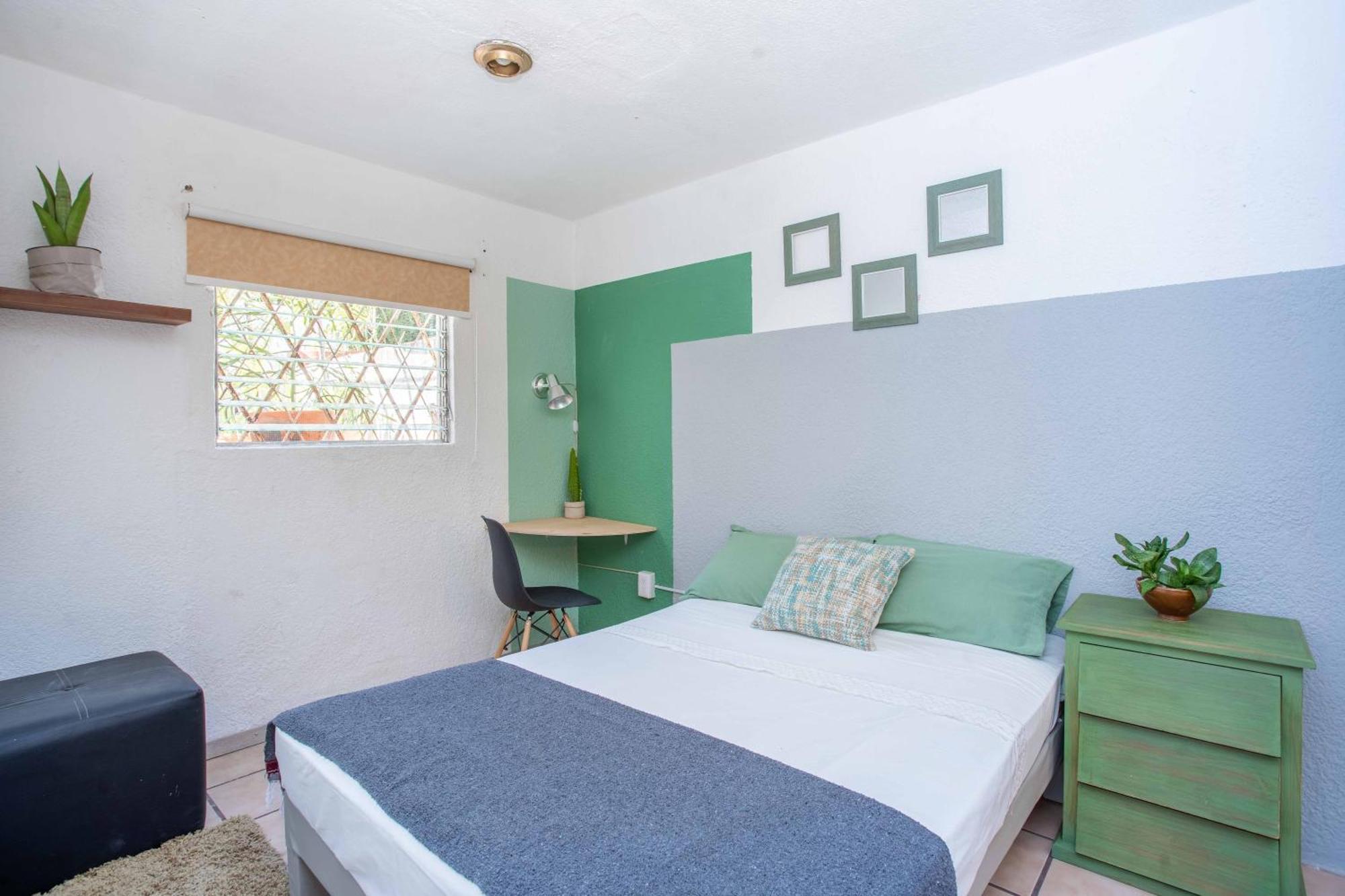 La Paz & Guest house *