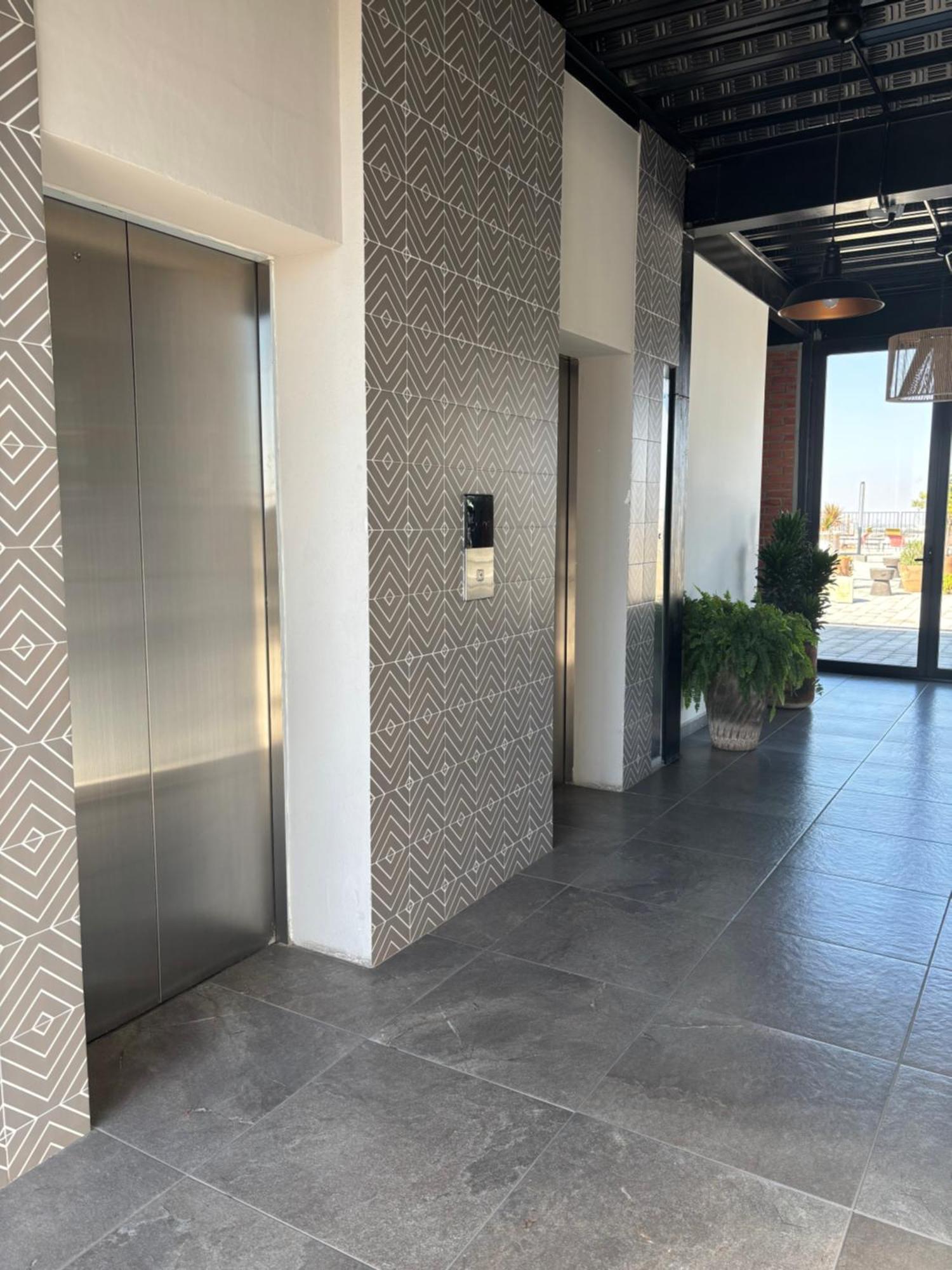 Departamento Residencial Con Alberca Y Gym