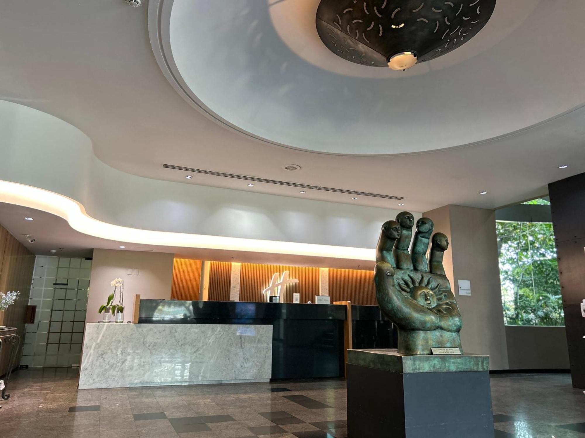 Select By Ihg