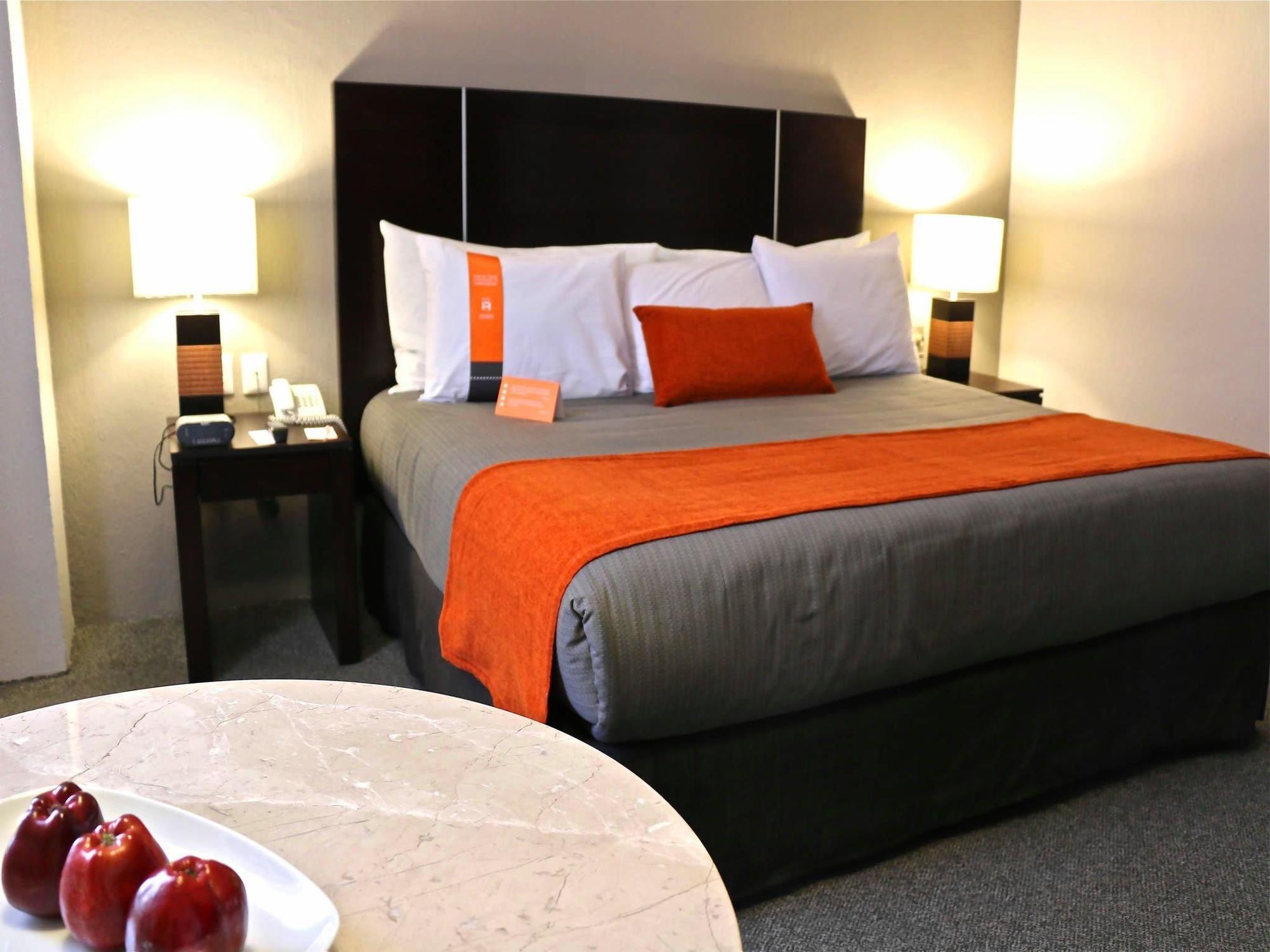 Plaza Genova Centro Hotel