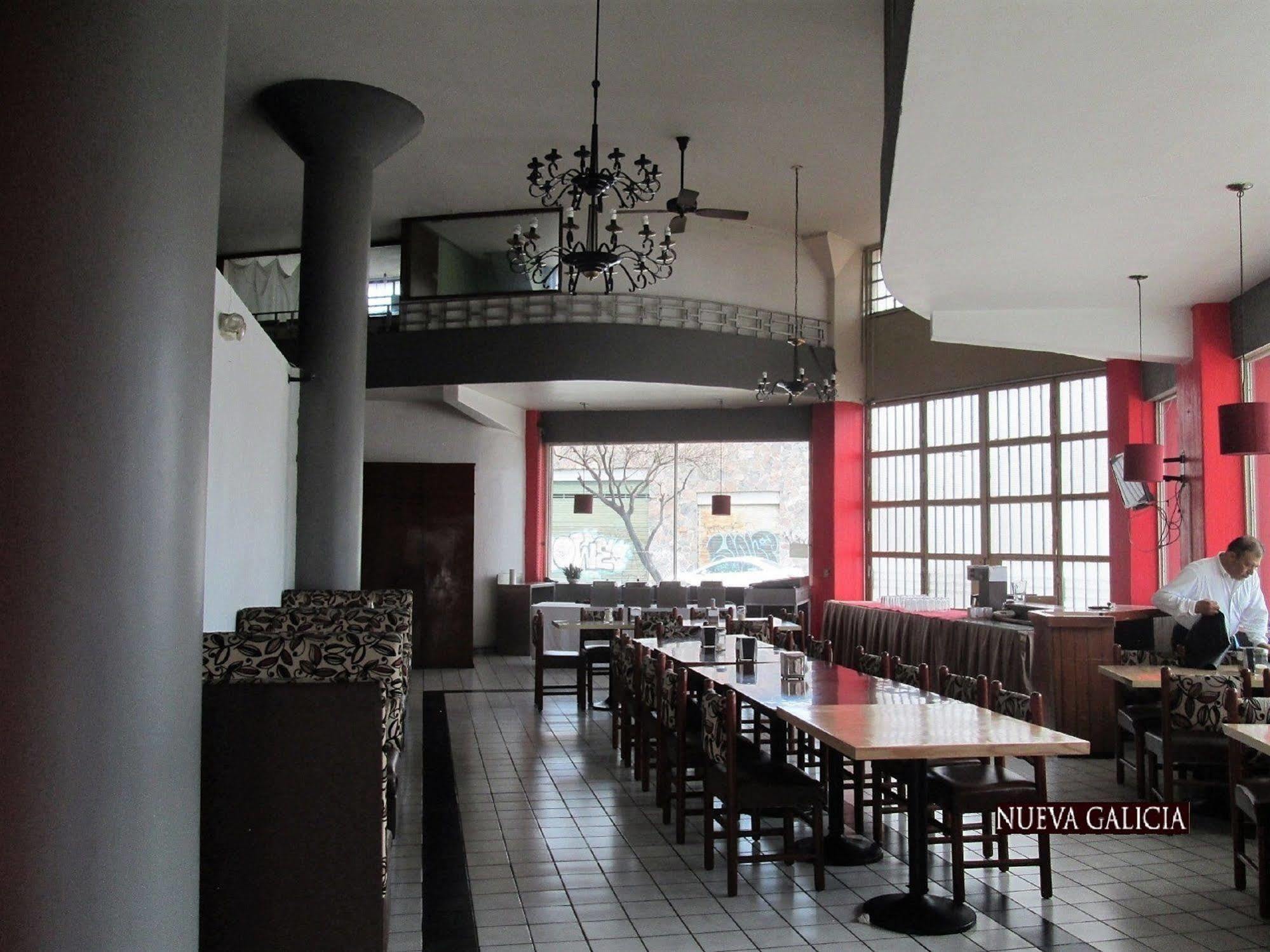 Hotel Nueva Galicia 4*