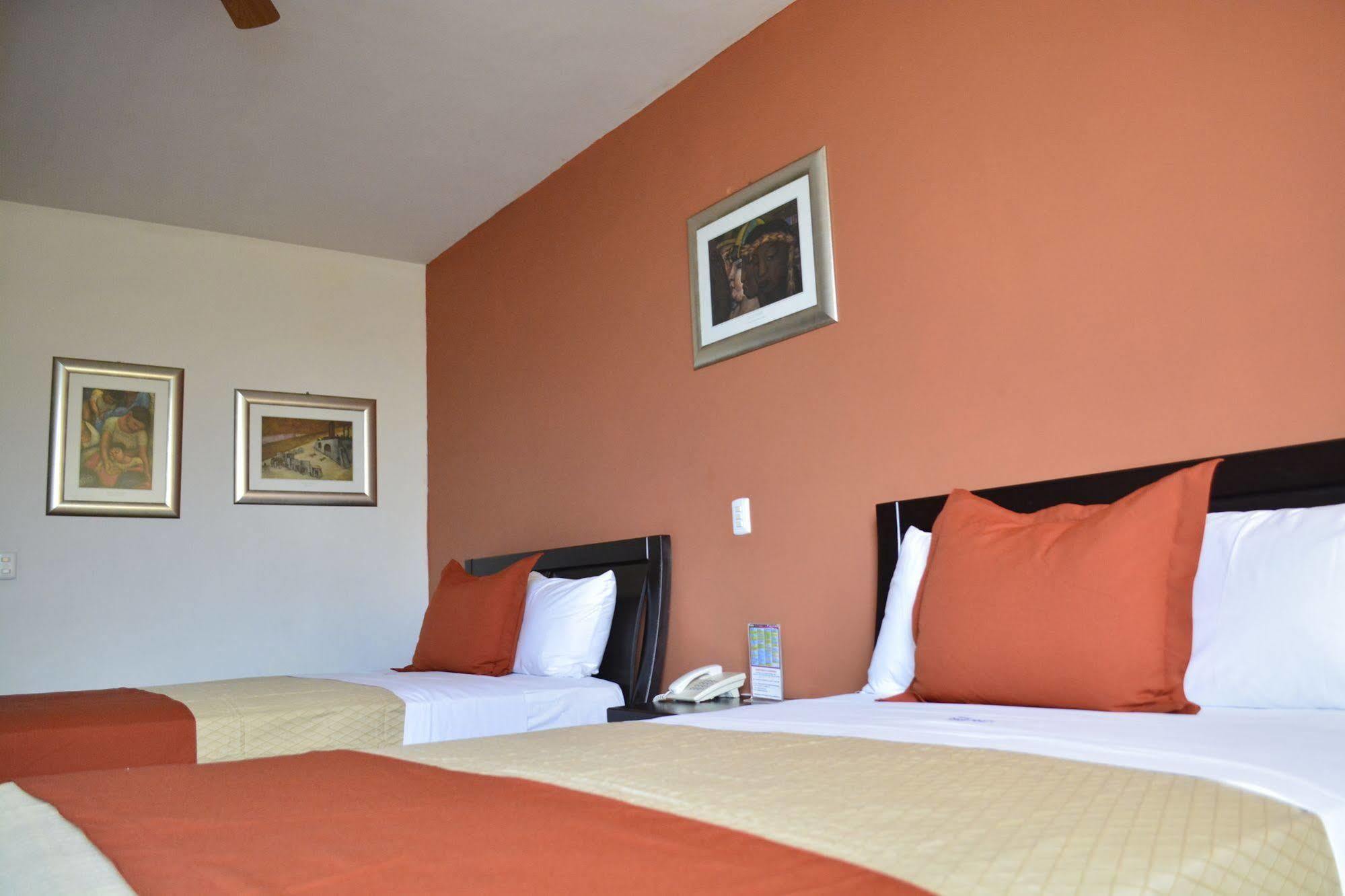 Hotel Porto Alegre Guadalajara