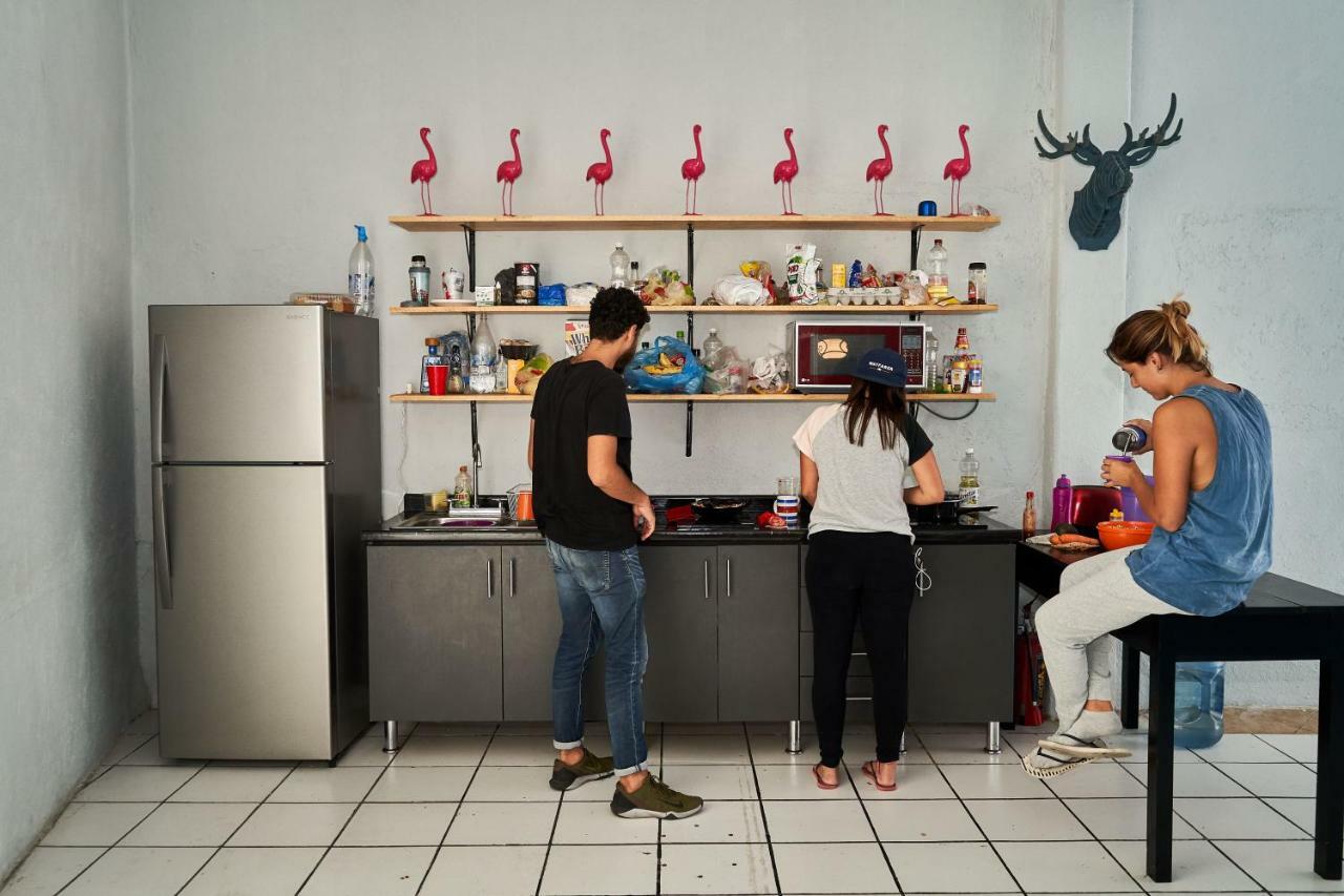Hostal Americana *
