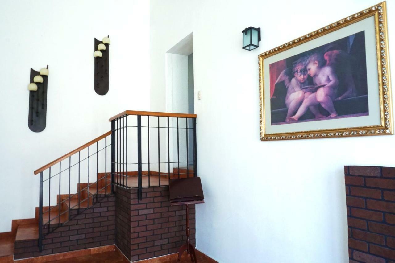 Casa De Los Vitrales * Guadalajara