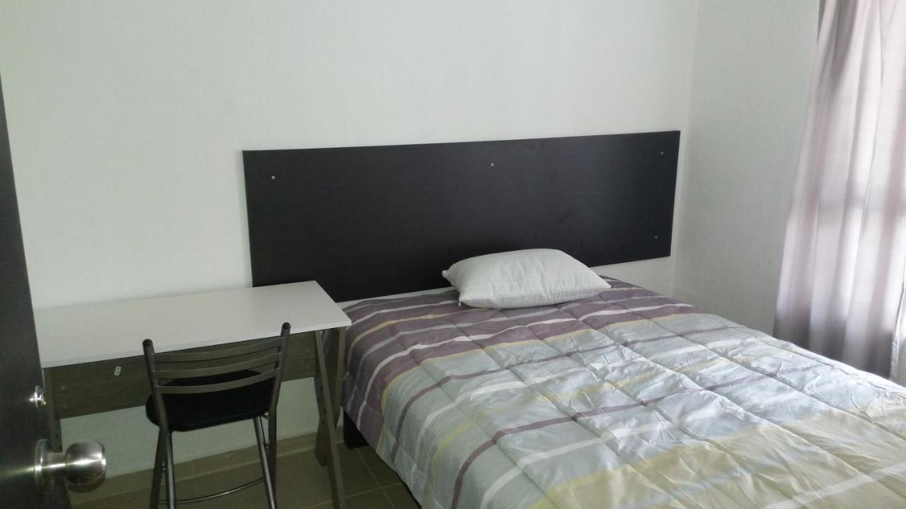 Casa Zona Iteso, Expo, Plaza Del Sol, 4 8 Huespedes / Compartida *