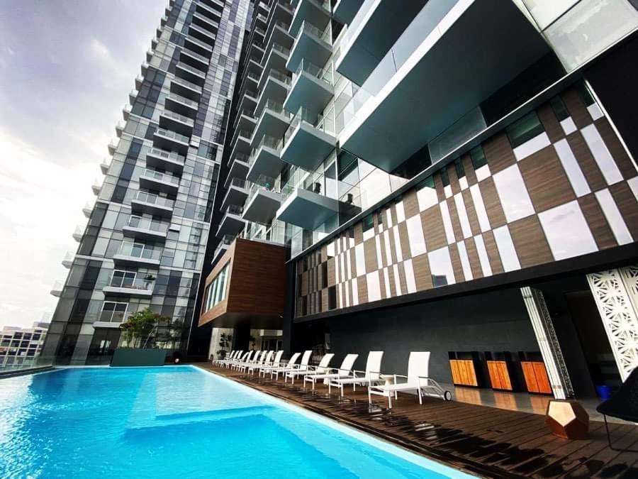 Andares Lobby 33 PH piso 26 Apartamento *
