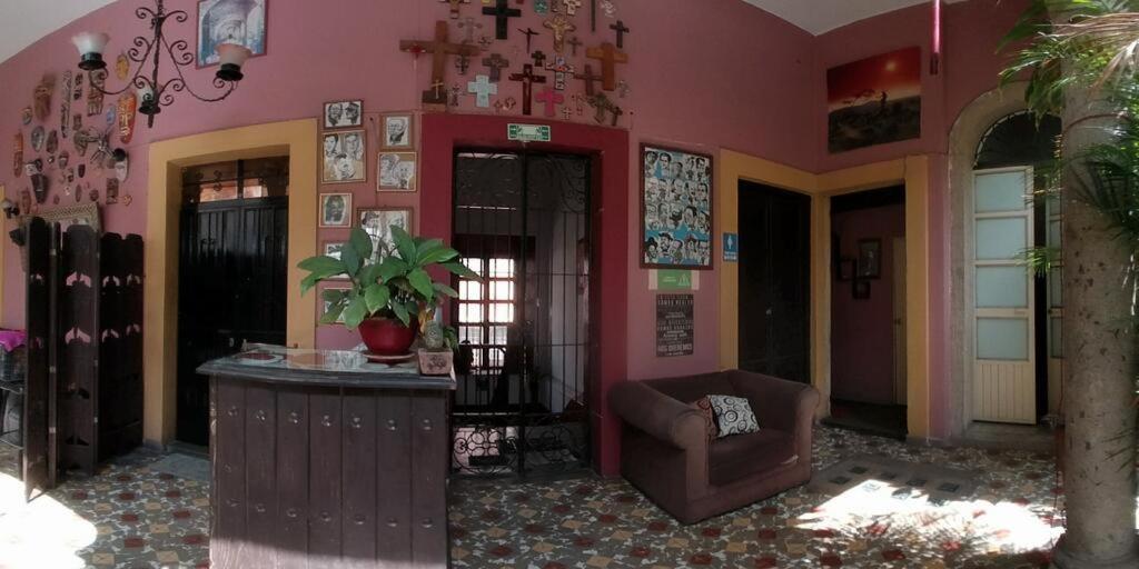 Casa De Huespedes Libertad By Rotamundos * Guadalajara
