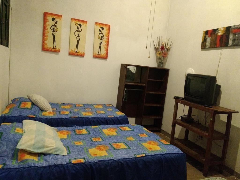 Casa De Huespedes Libertad By Rotamundos Hotel Guadalajara