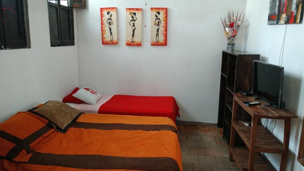 Casa De Huespedes Libertad By Rotamundos Hotel Guadalajara