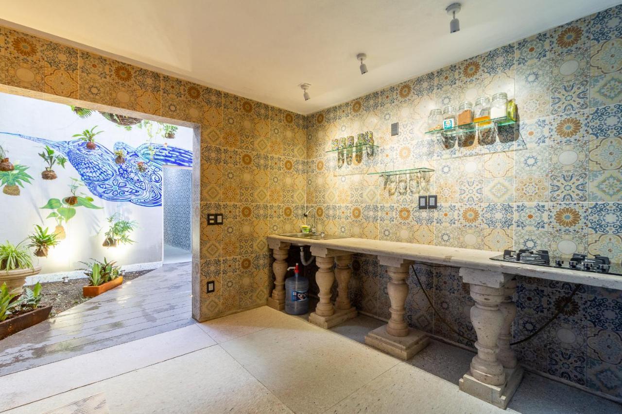 Akasha ● Ecohost & Walking Distance To Downtown Bed and breakfast