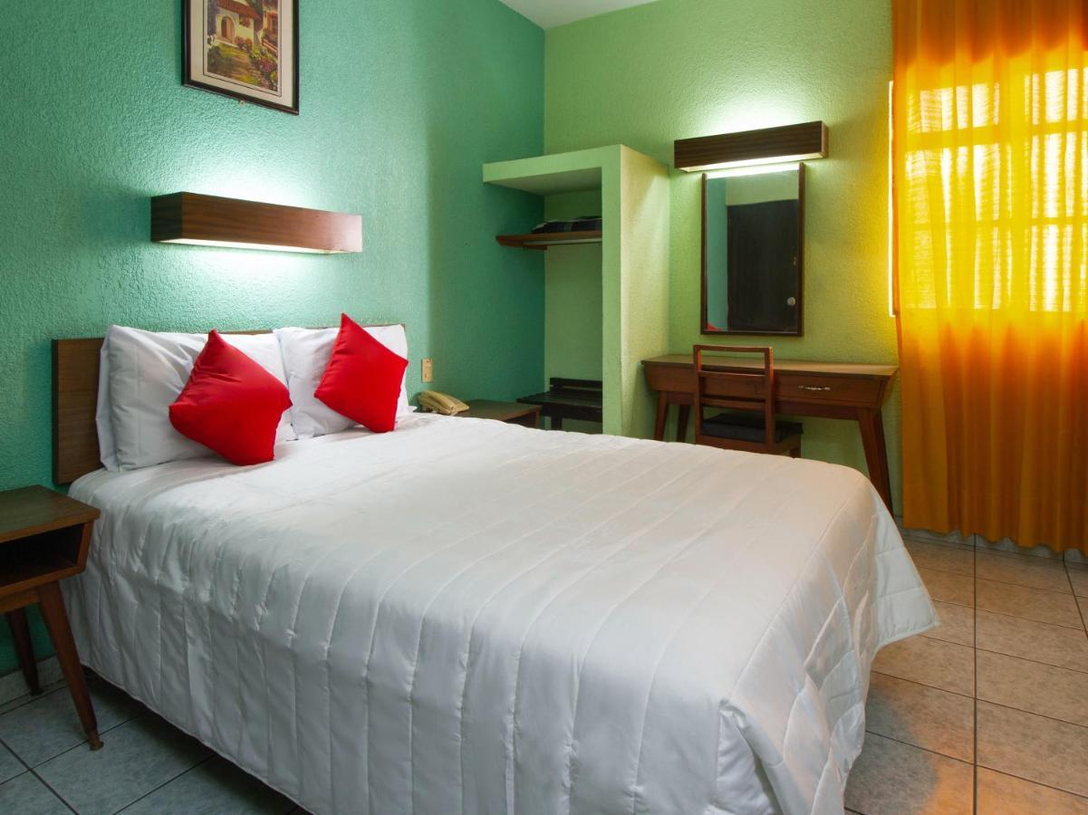 Hotel Canada 2*