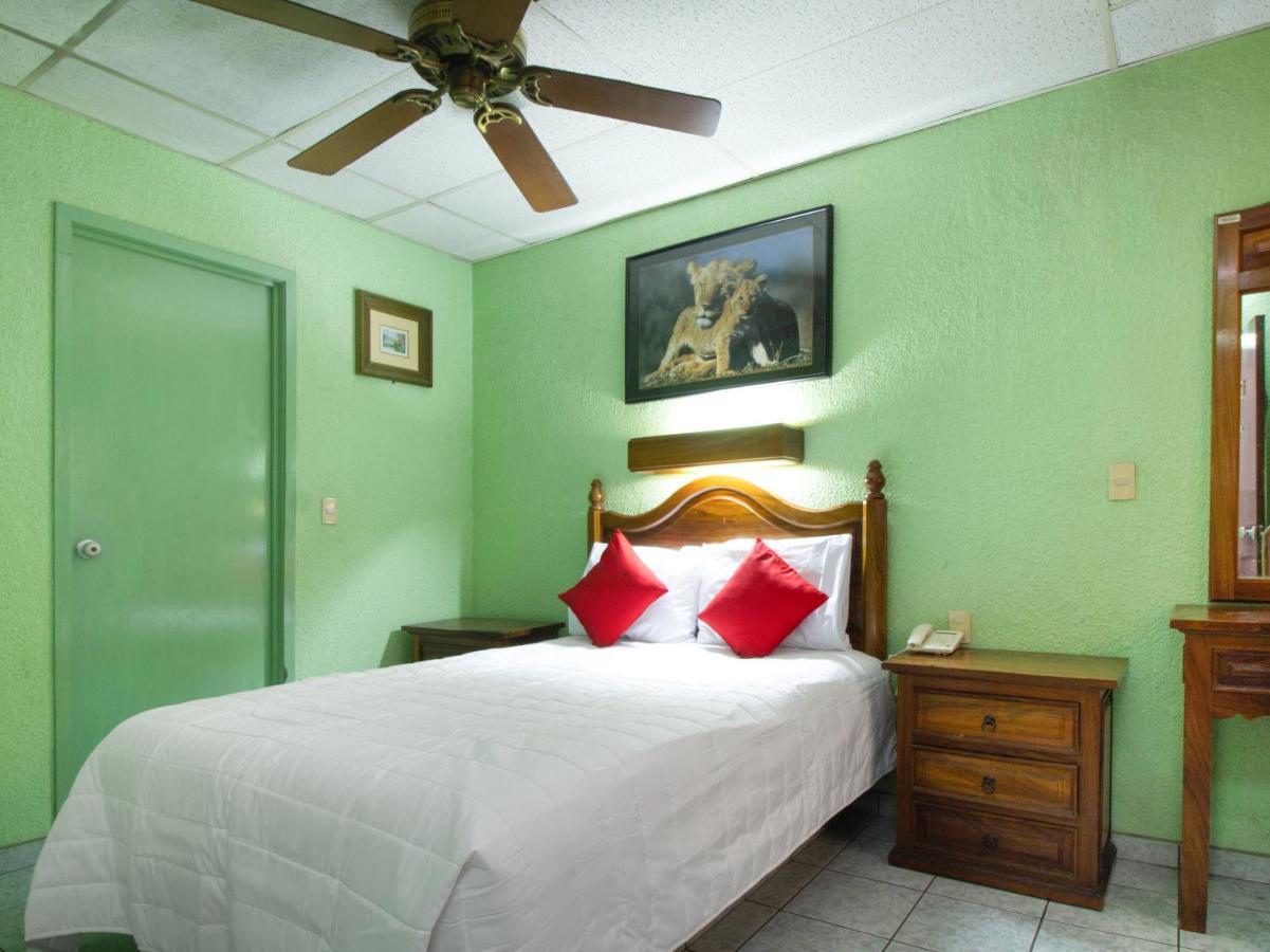 Canada Hotel