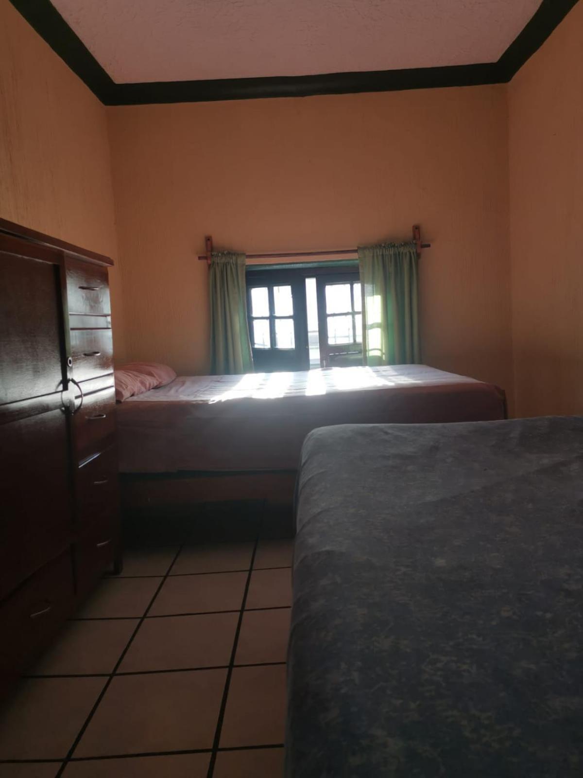 Pensión Hostal Guadalajara