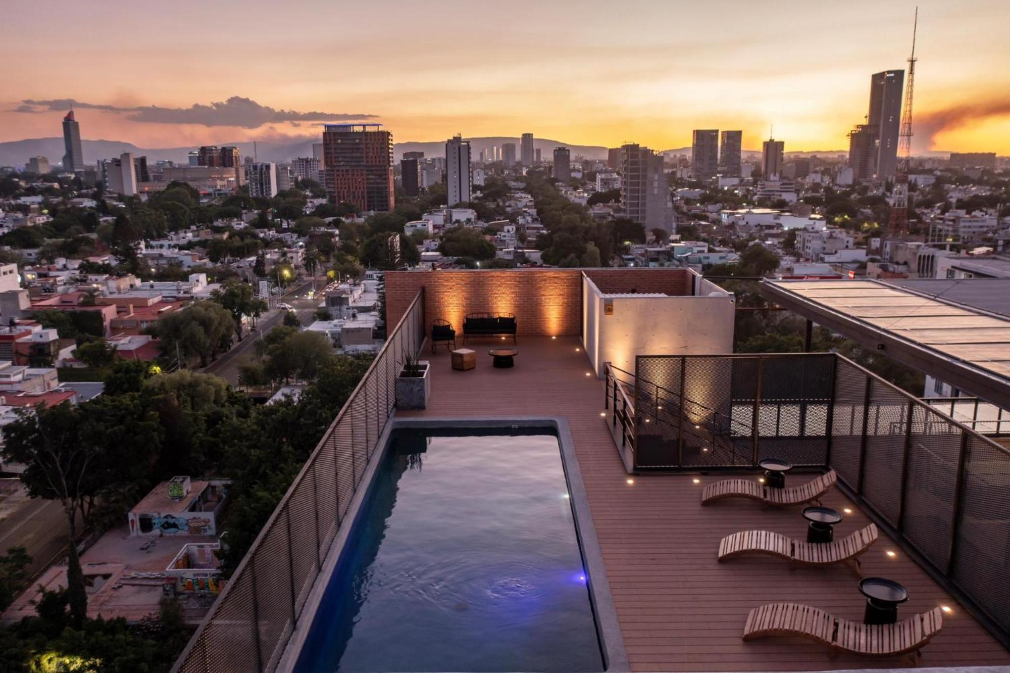 Loft Of Greens In The Heart Of Americana Witgdl Hotel