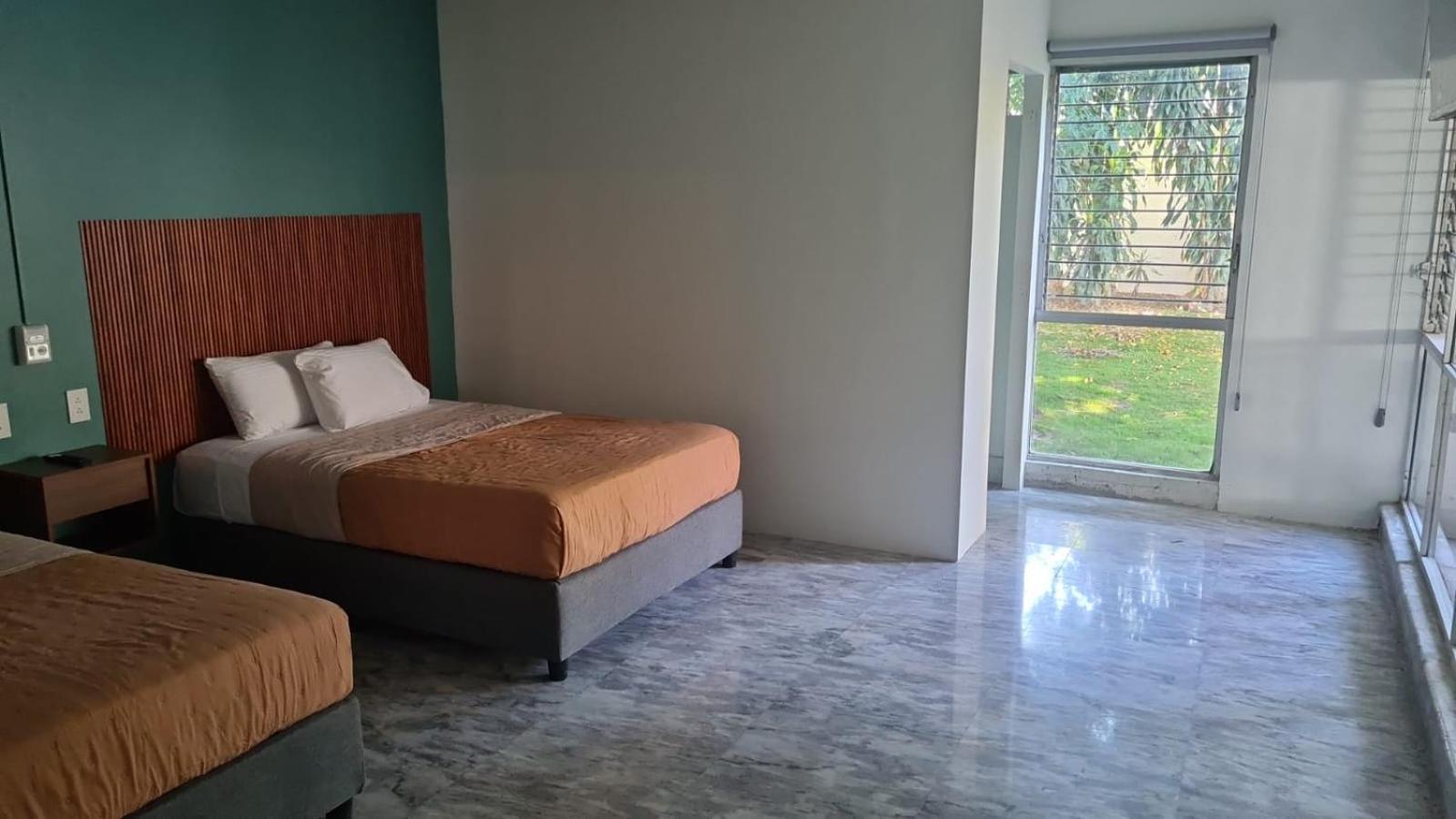 Hotel Monraz *