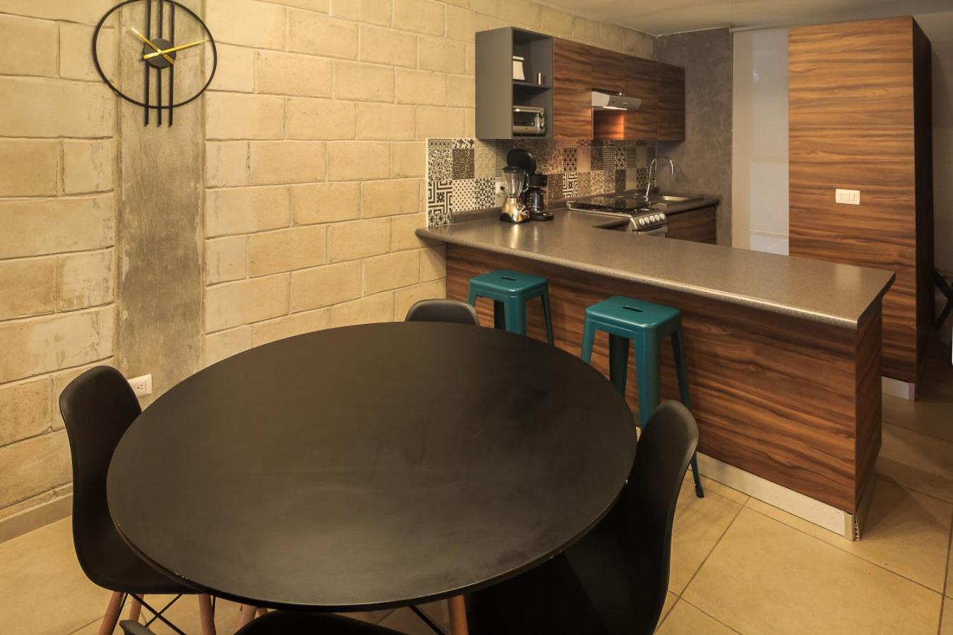 Designer Loft W Gym Coworking 2bd Apartamento *