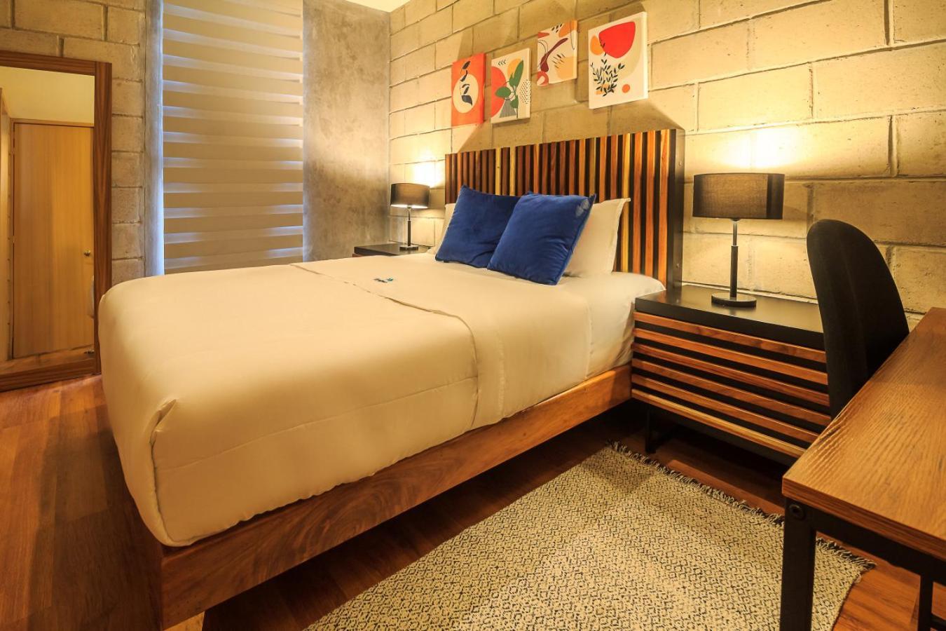 Designer Loft W Gym Coworking 2bd *