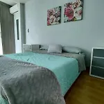Disfruta De La Ciudad En Un Espacio Tranquilo!