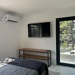 Vidrio Suites Col Americana