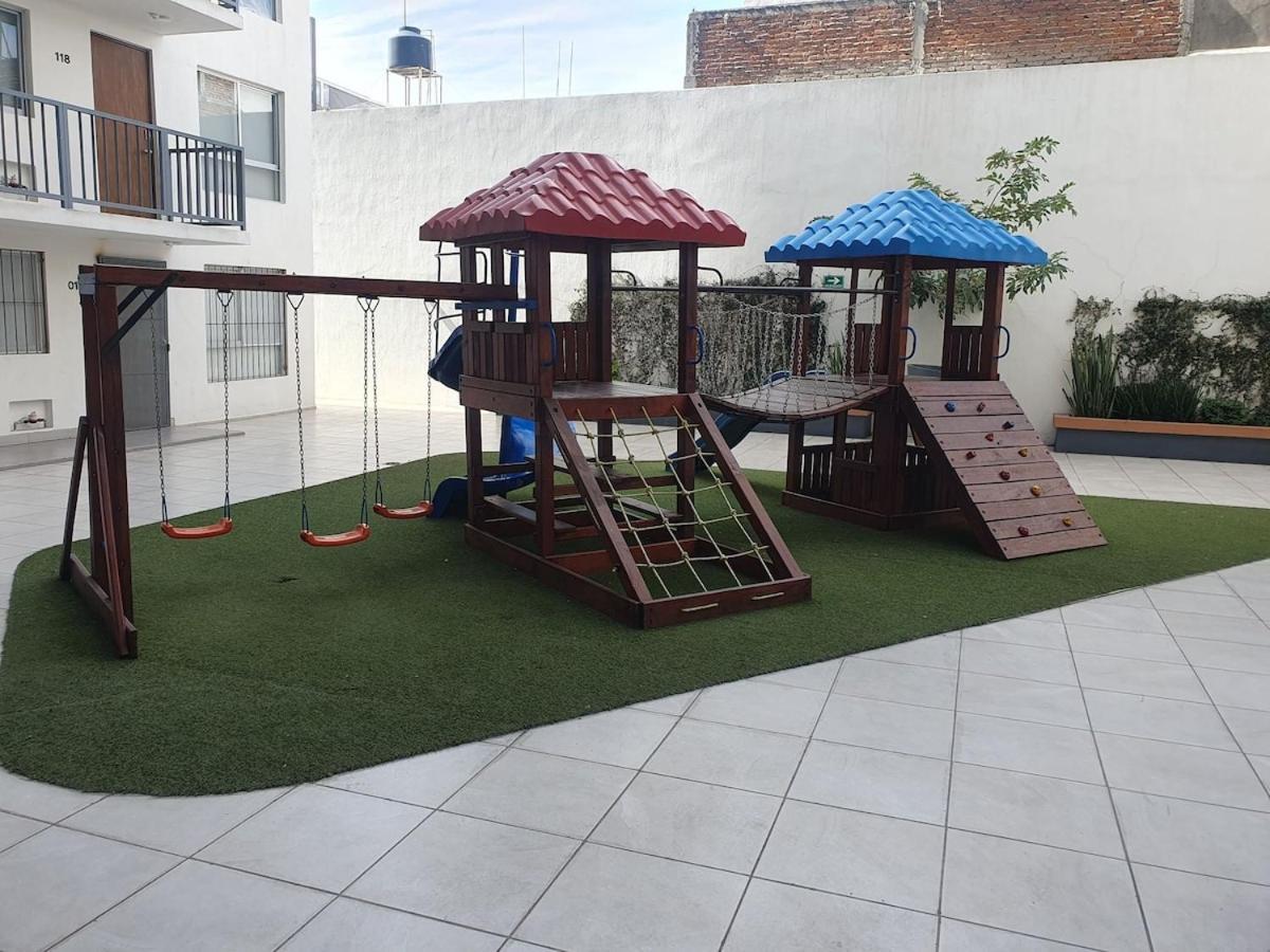 Centrico, Con Alberca Y Estacionamiento Apartamento *