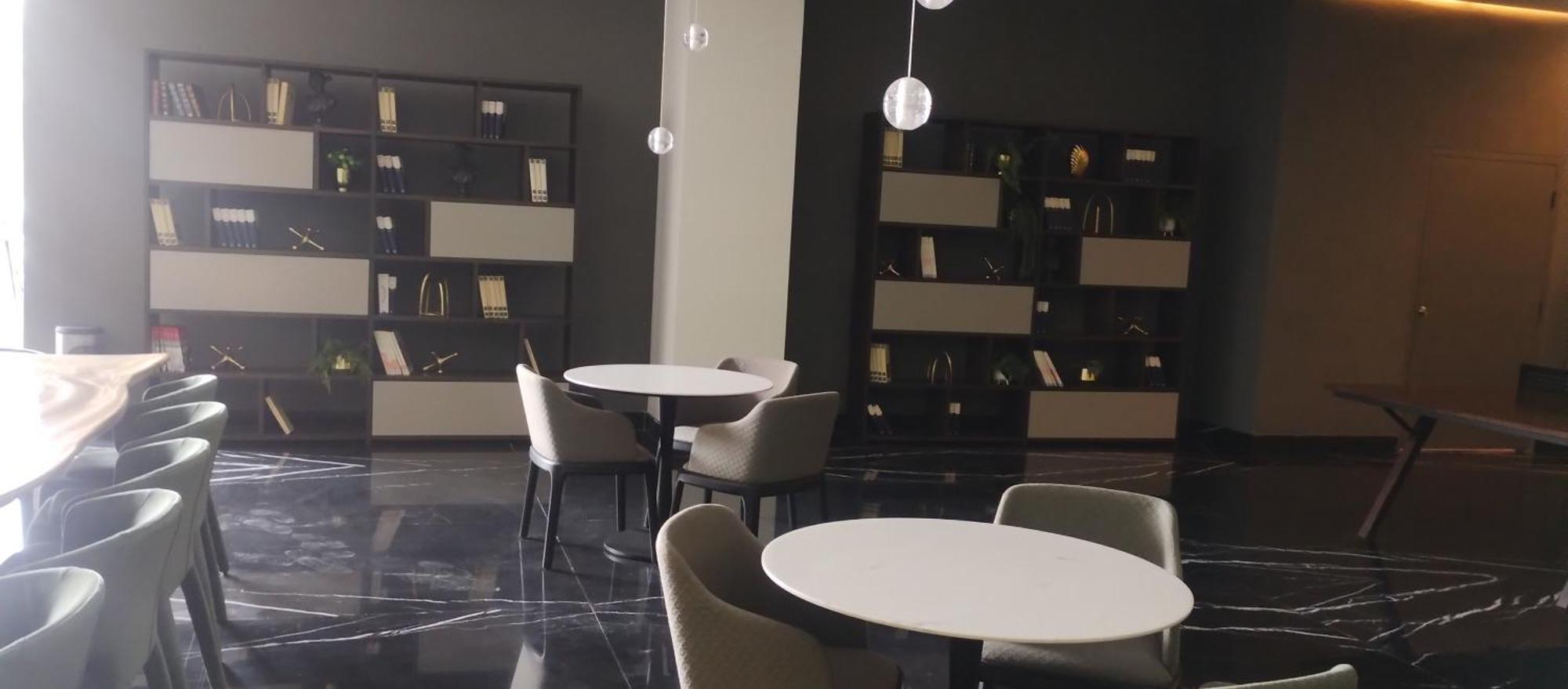 Departamento En Zona De Lujo Con Alberca Y Gym * Guadalajara