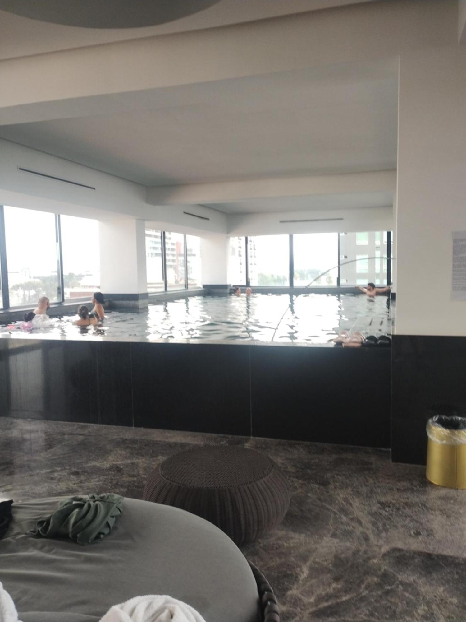Apartahotel Departamento En Zona De Lujo Con Alberca Y Gym *